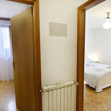 Mit Zwei Schlafzimmern In Strandnaehe By Interhome Apartmán Bašanija