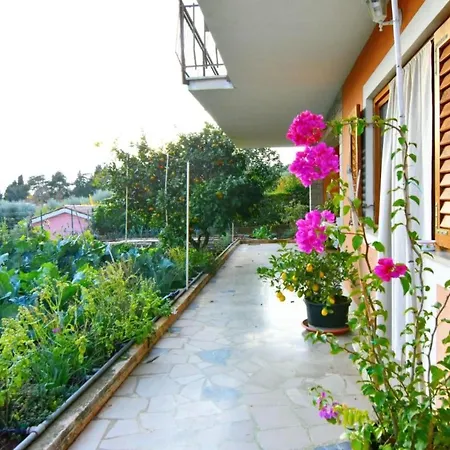 Mit Zwei Schlafzimmern In Strandnaehe By Interhome Apartman Bašanija