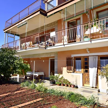 Mit Zwei Schlafzimmern In Strandnaehe By Interhome Apartman *