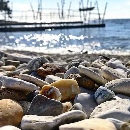 Mit Zwei Schlafzimmern In Strandnaehe By Interhome شقة